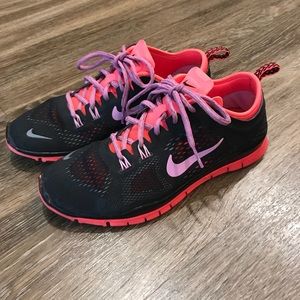Women’s Nike Free Running Shoes